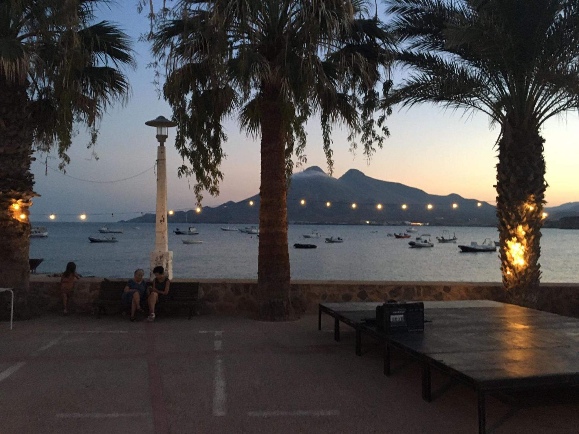 Isleta Apartamento Con Terraza, Vistas Y Wifi La Isleta del Moro Kültér fotó